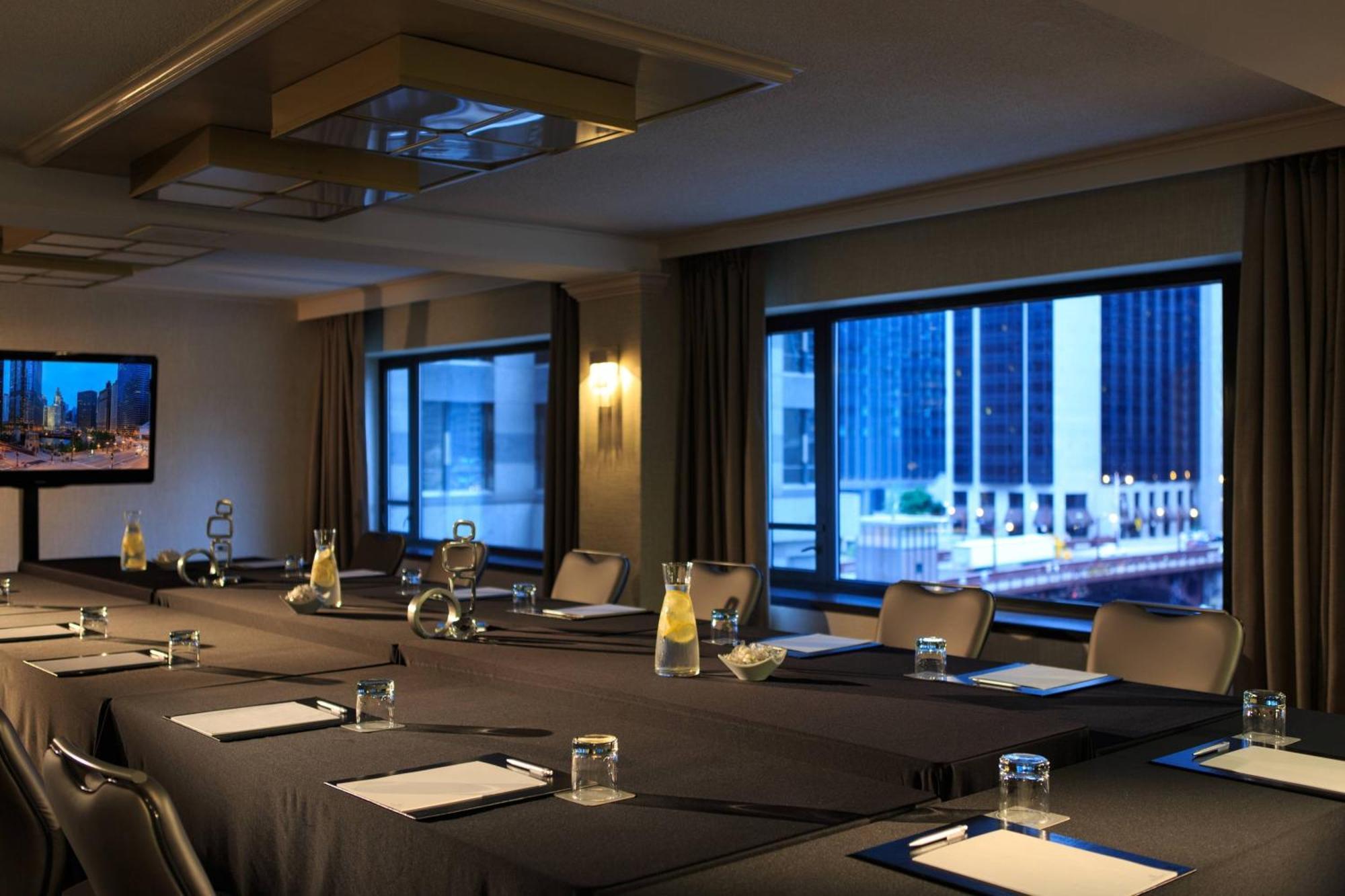 Renaissance Chicago Downtown Hotel Eksteriør billede